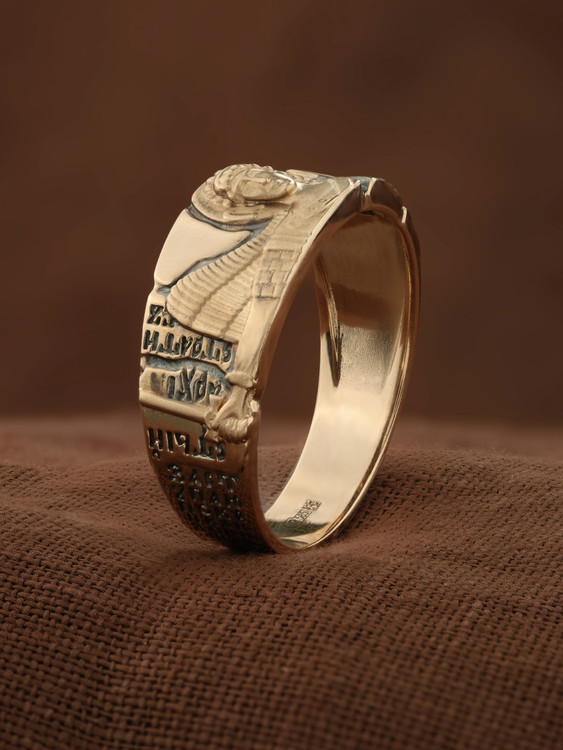 Кольцо из золота