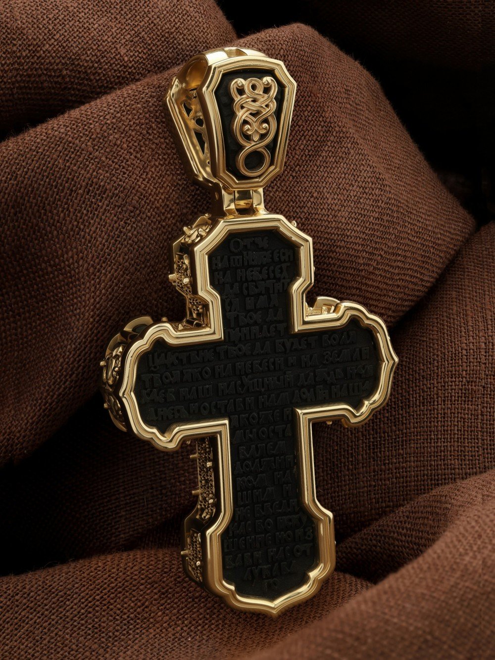 Крест из лимонного золота c эбеновым деревом