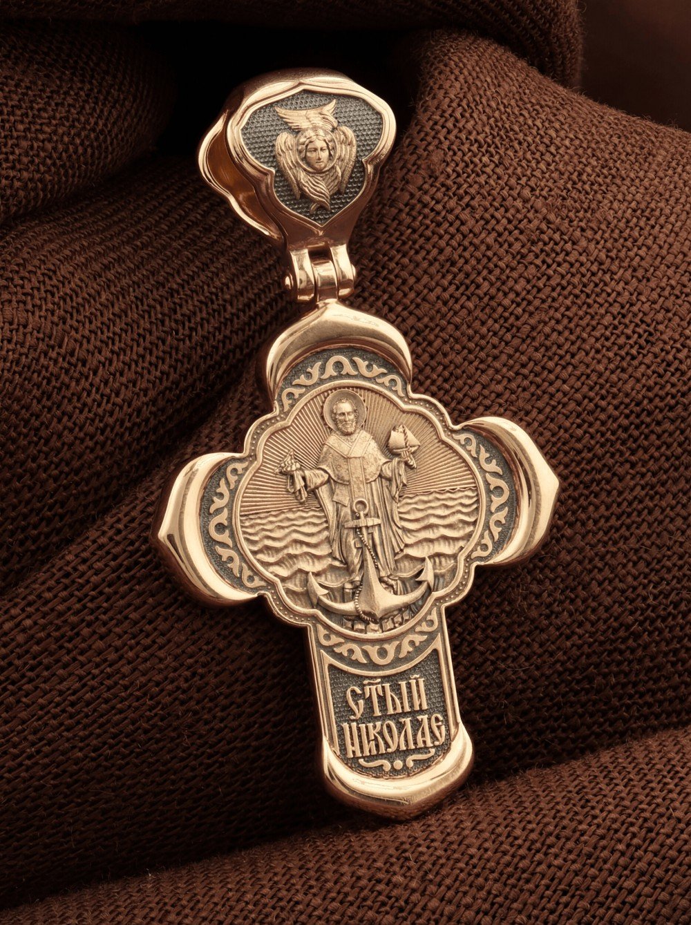 Крест из золота