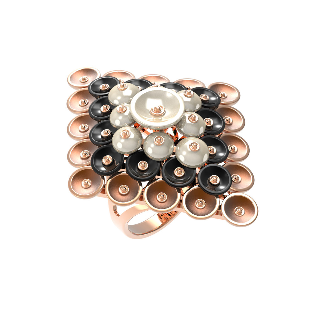 Кольцо из золота c ониксом и перламутром