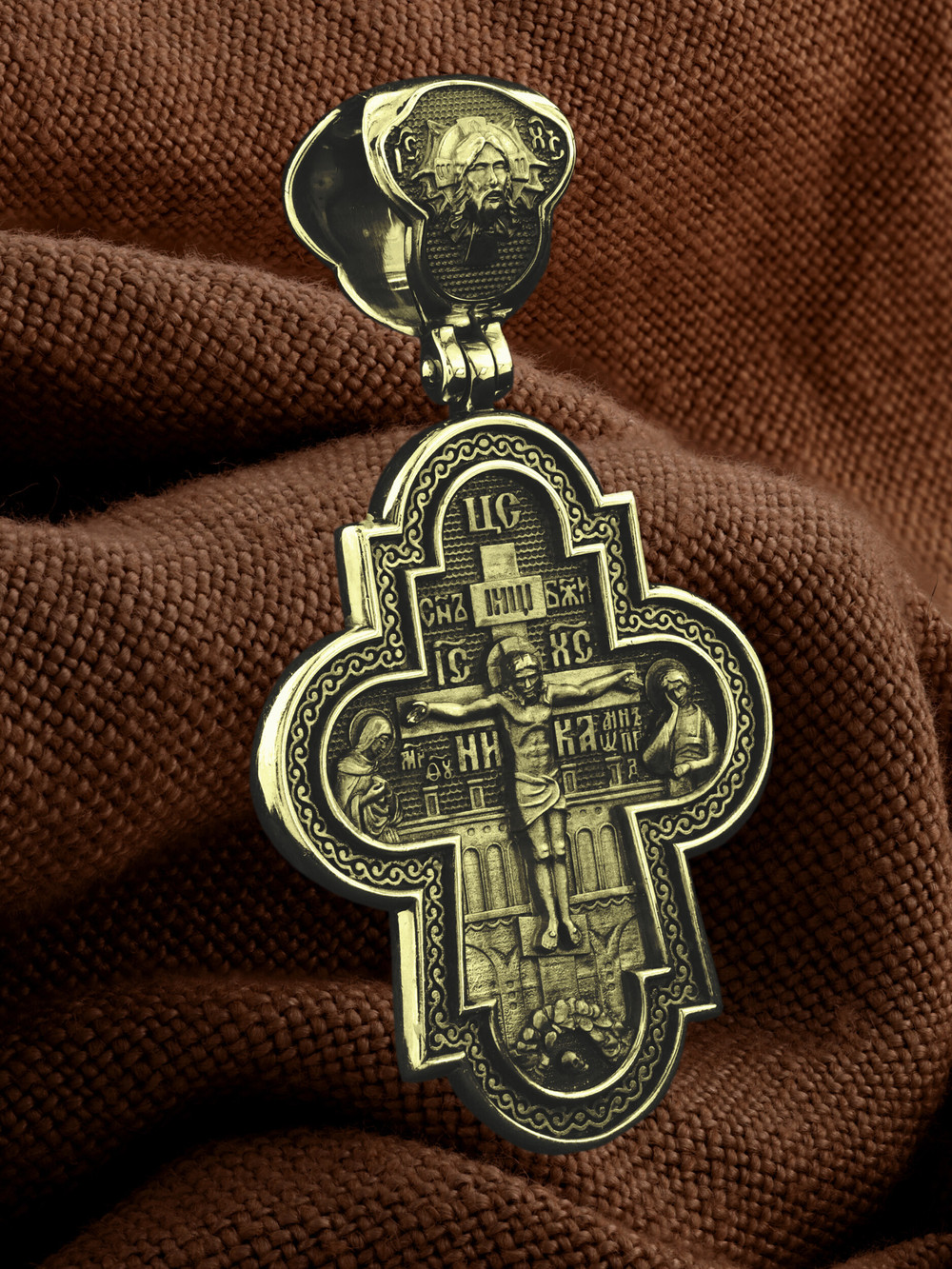 Крест из лимонного золота