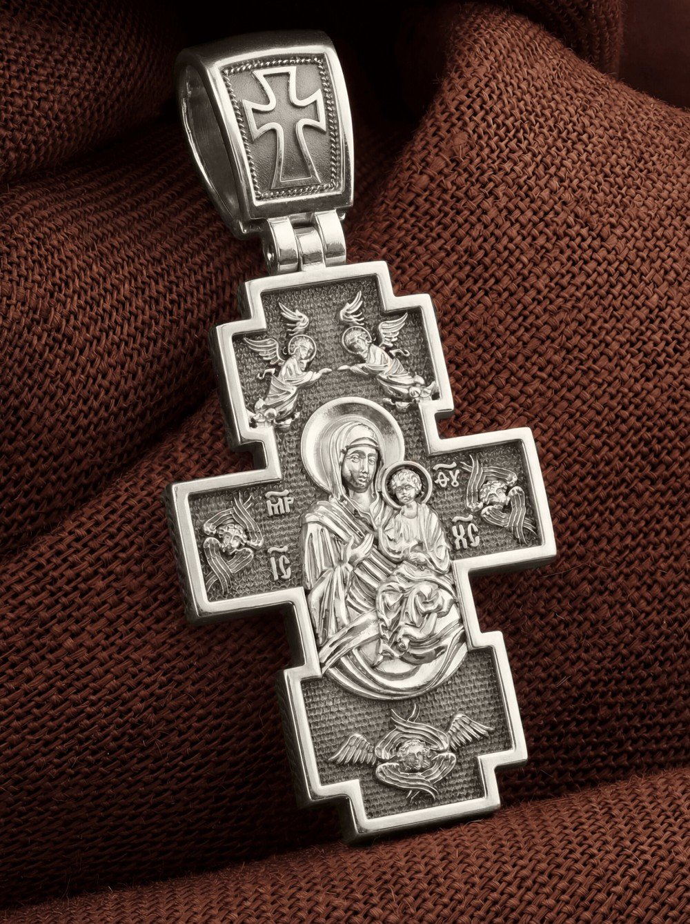 Крест из белого золота