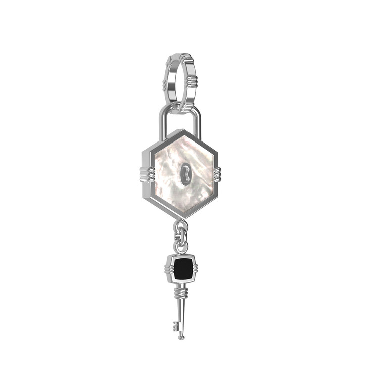 Подвеска из белого золота c ониксом и перламутром