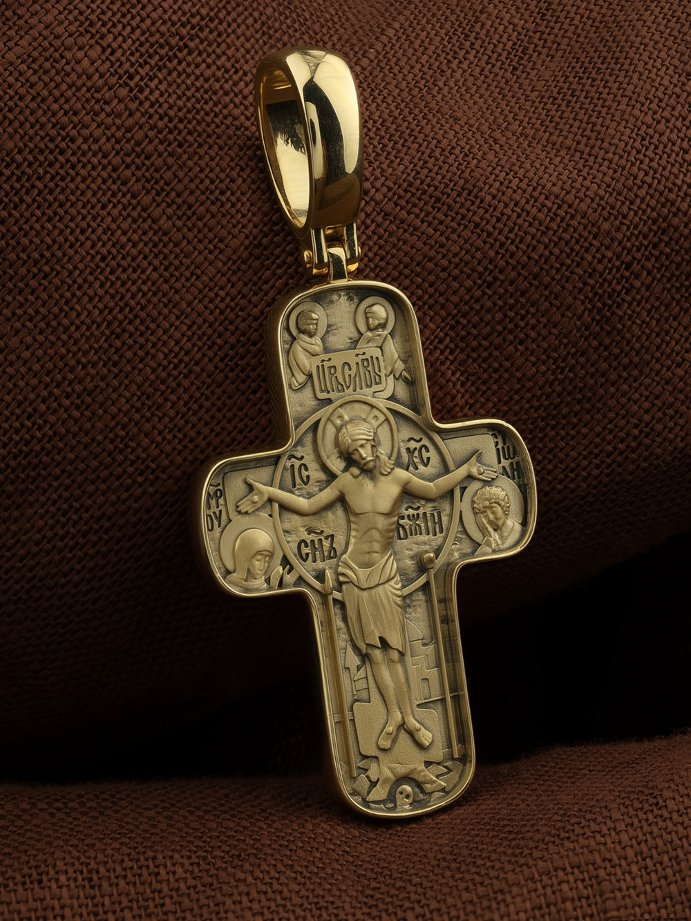 Крест из лимонного золота