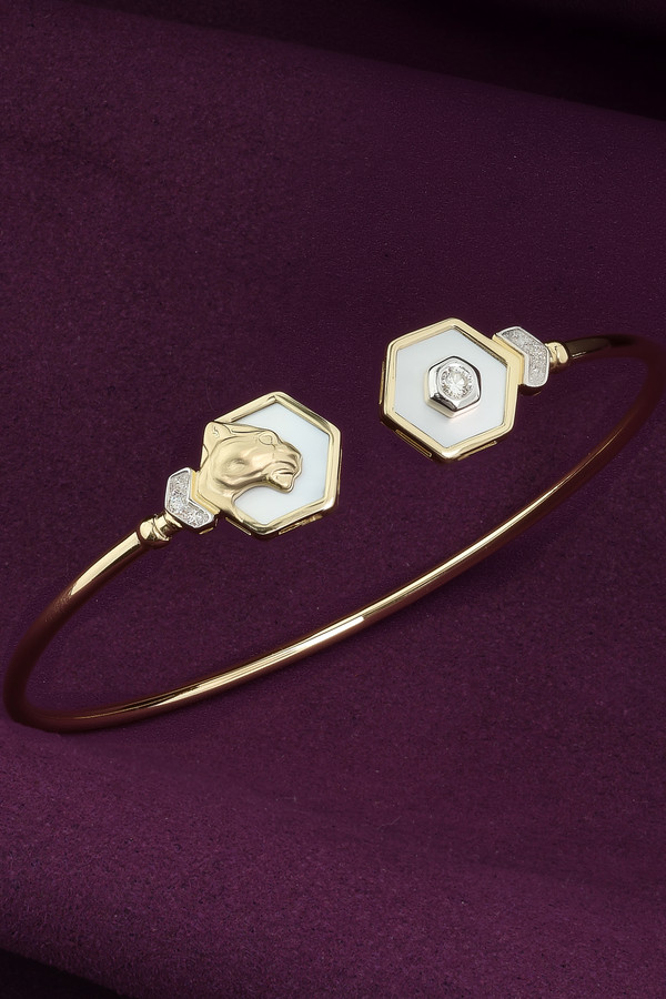 Браслет из лимонного золота c бриллиантами и перламутром