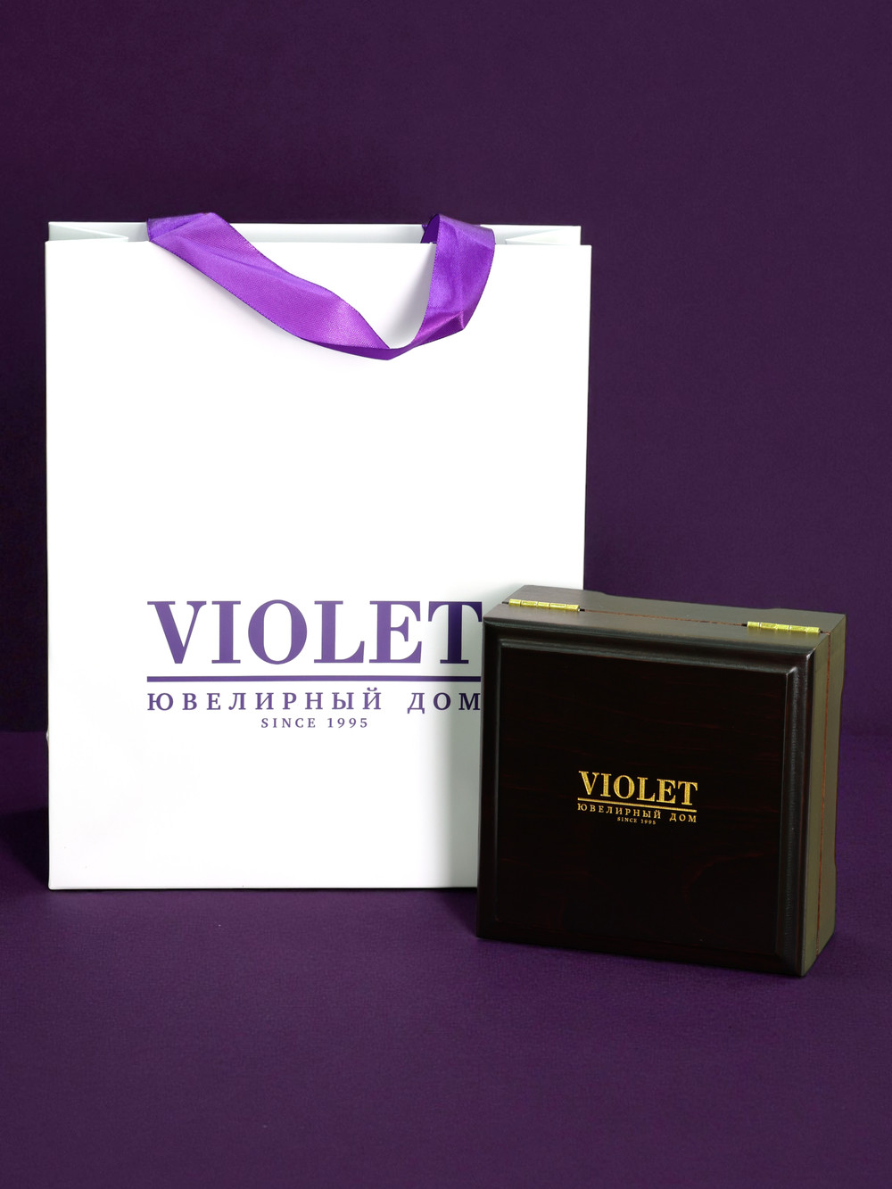 Серьги из белого золота c бриллиантами