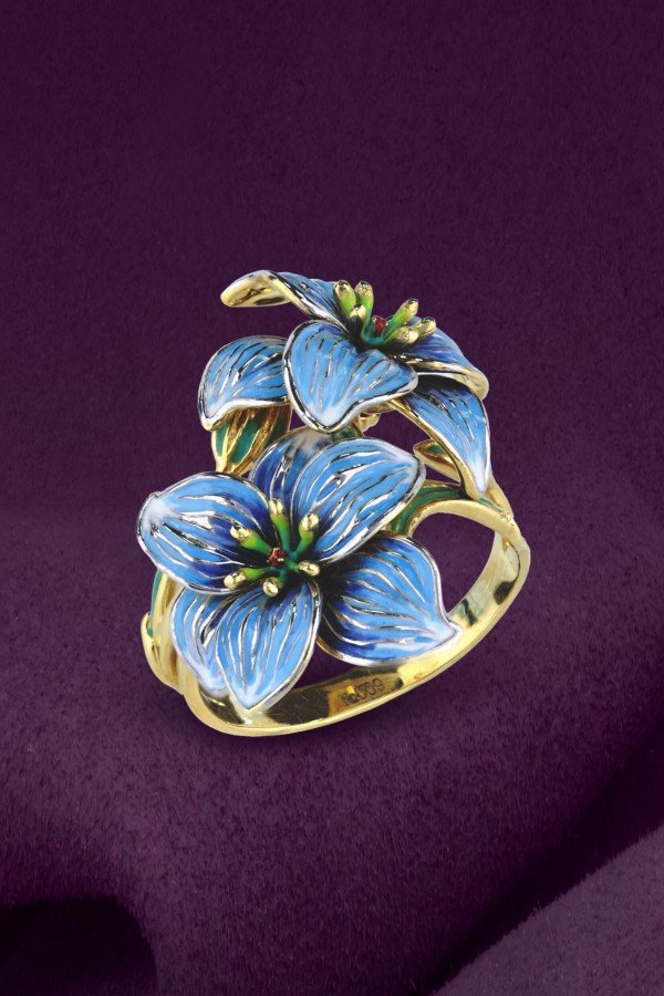 Кольцо из лимонного золота c эмаль