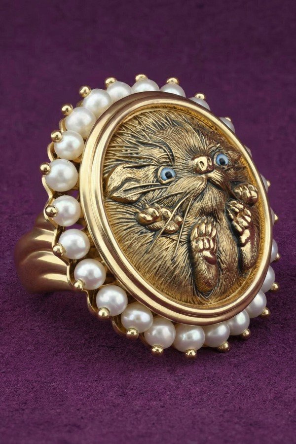 Кольцо из лимонного золота c эмаль и жемчугом