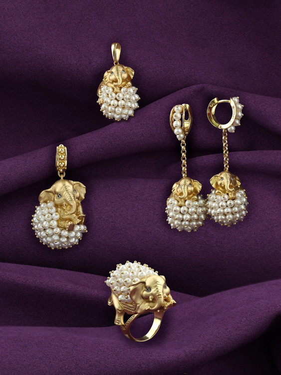 Подвеска из лимонного золота c эмаль и жемчугом