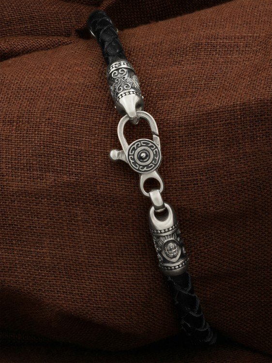 Браслет из белого золота c кожаным шнурком