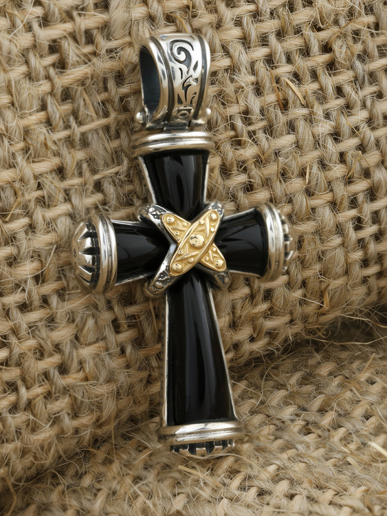 Крест из серебра и золота c ониксом и рубином