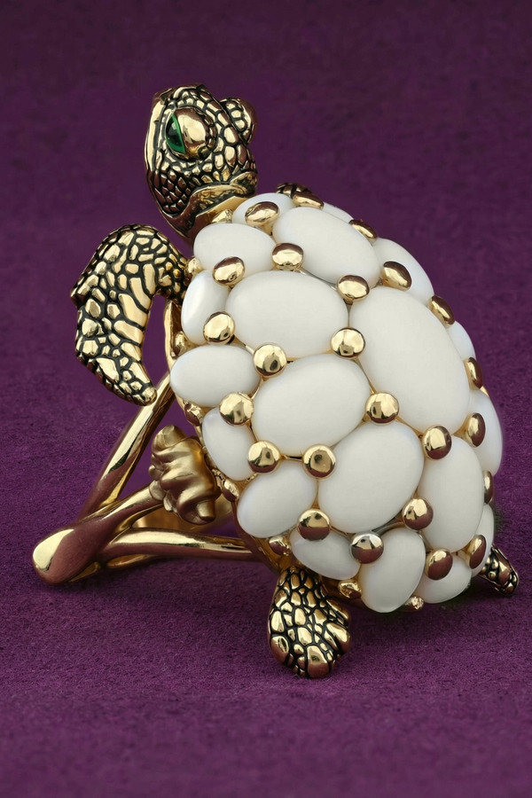 Кольцо из лимонного золота c эмаль и бивнем мамонта