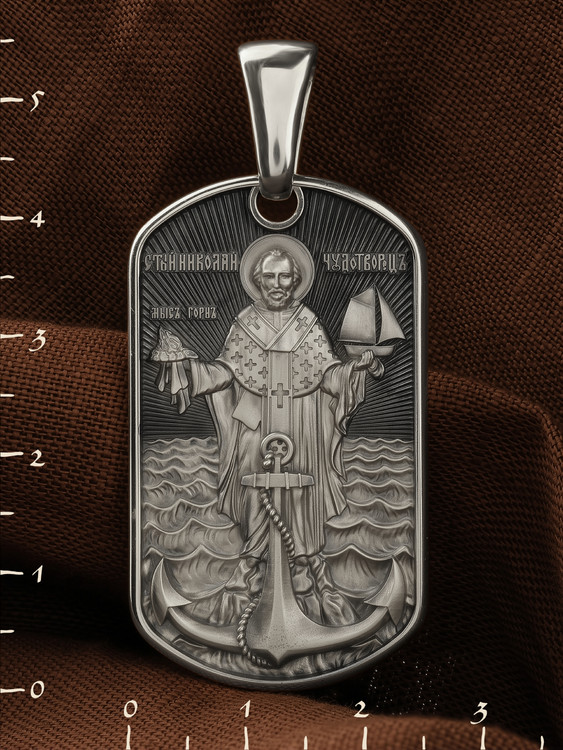 Образок из белого золота c эмалью