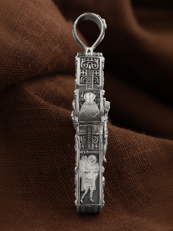 Крест из белого золота