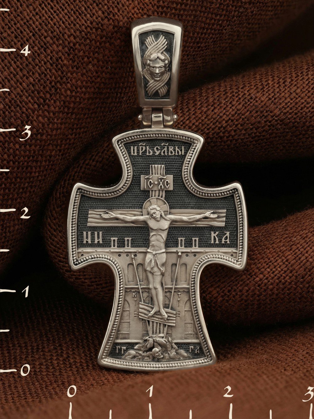 Крест из белого золота