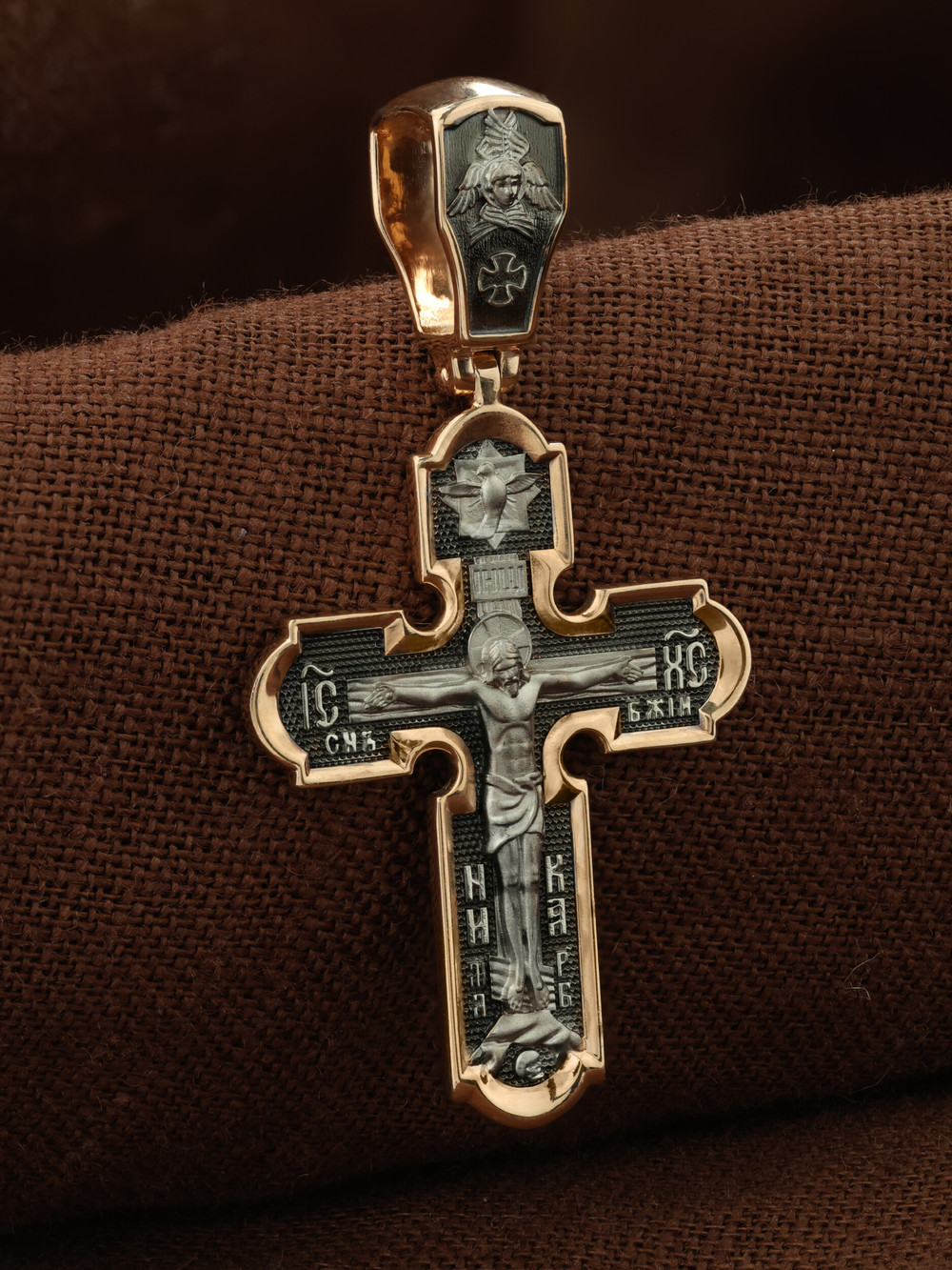 Крест из золота