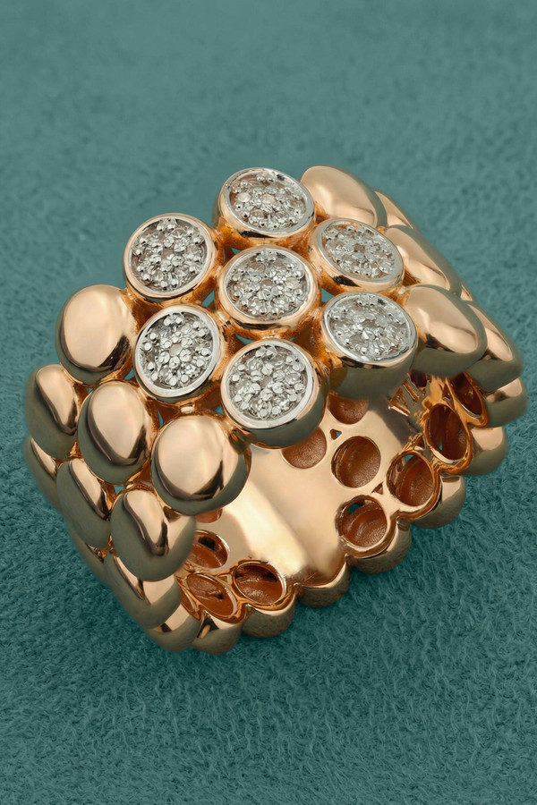 Кольцо из золота c бриллиантами и рубином