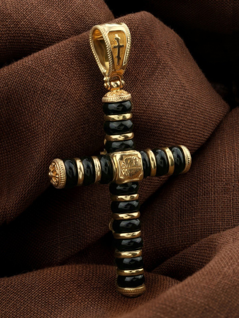 Крест из лимонного золота c ониксом