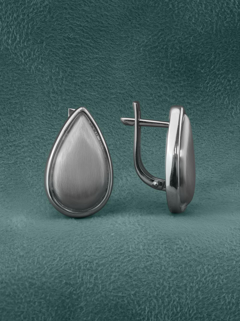 Серьги из белого золота