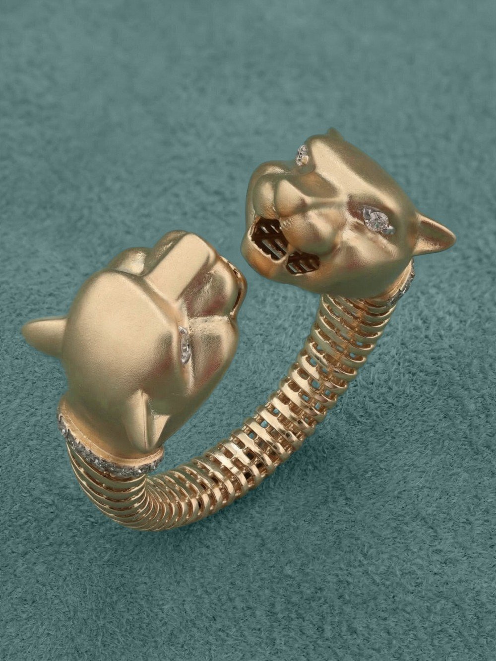 Кольцо из золота c бриллиантами