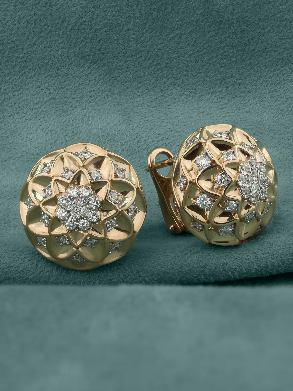 Серьги из золота c бриллиантами