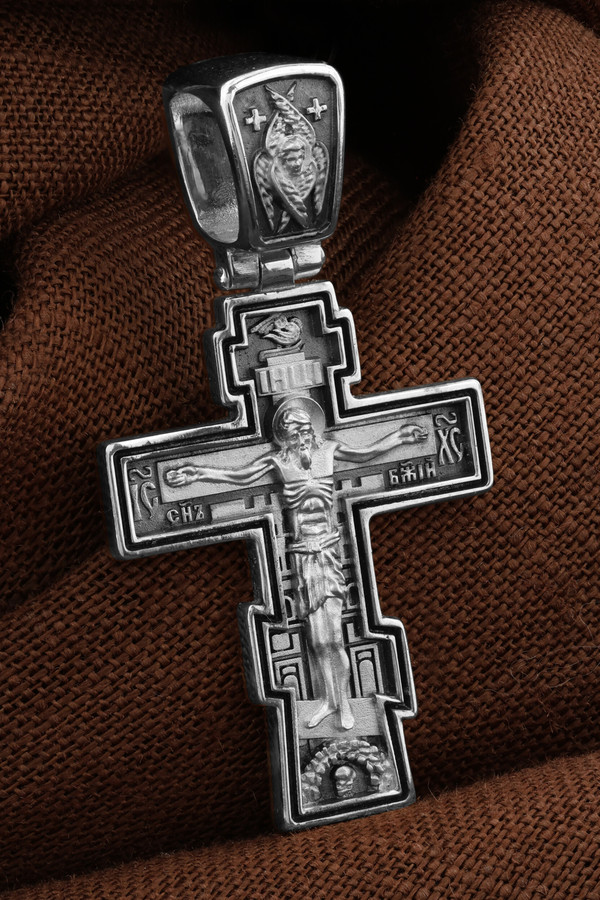 Крест из белого золота