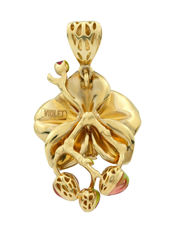 Подвеска из лимонного золота c эмалью