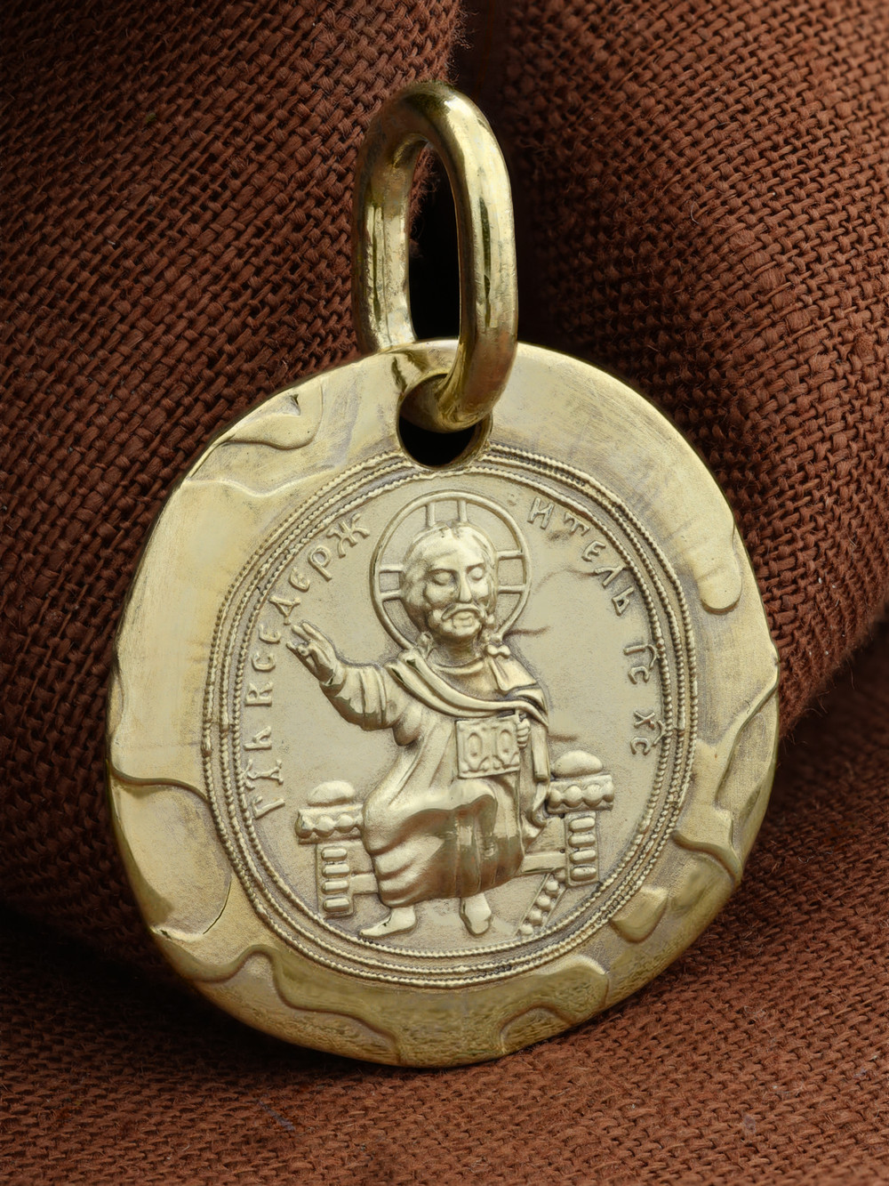 Образок из зелёного золота