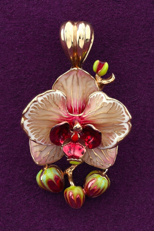 Подвеска из золота c эмаль