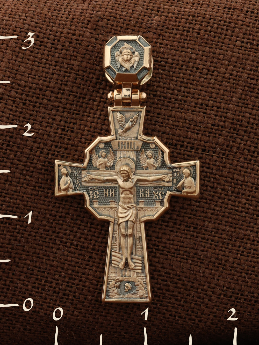 Крест из золота