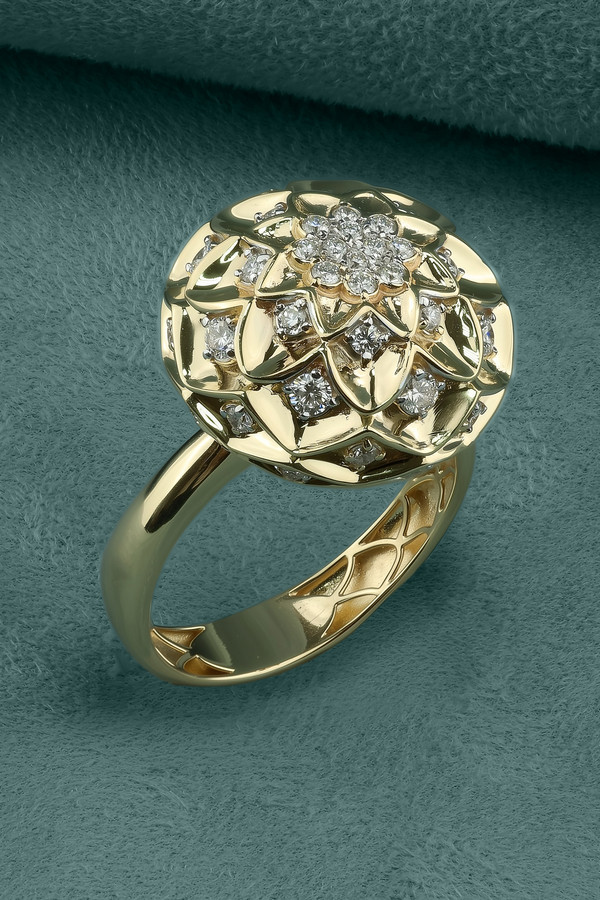 Кольцо из лимонного золота c бриллиантами