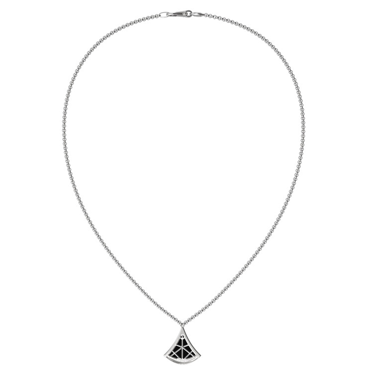 Колье из белого золота c ониксом