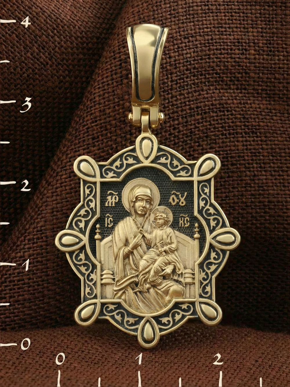 Образок из лимонного золота