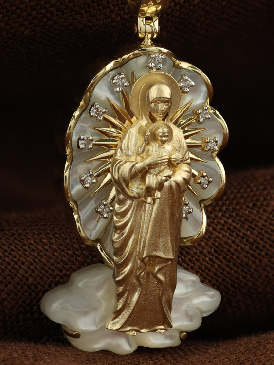 Образок из лимонного золота c бриллиантами и перламутром