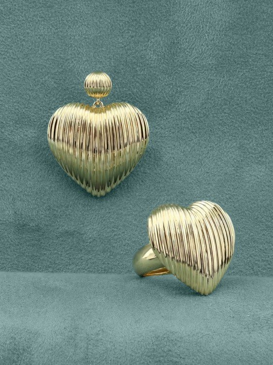 Подвеска из лимонного золота