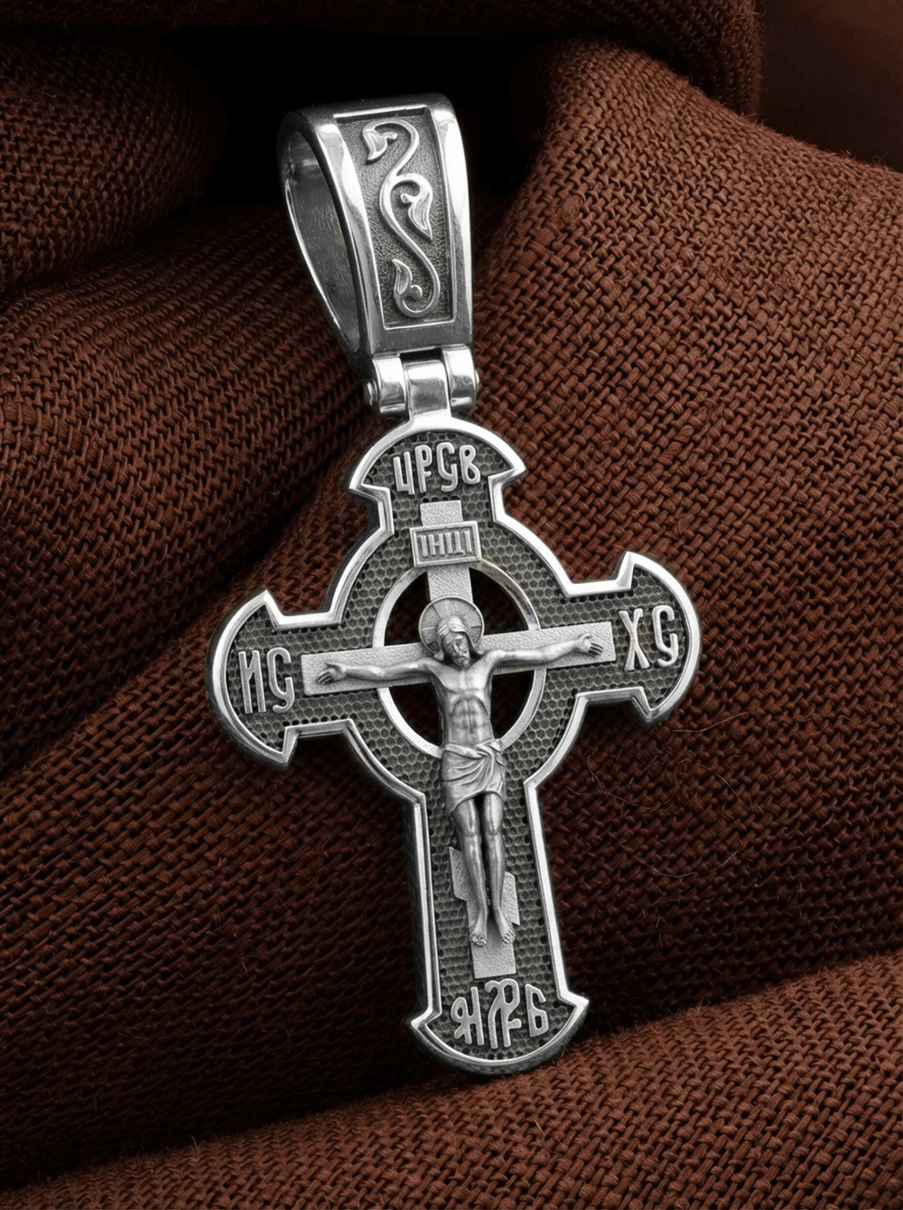 Крест из белого золота