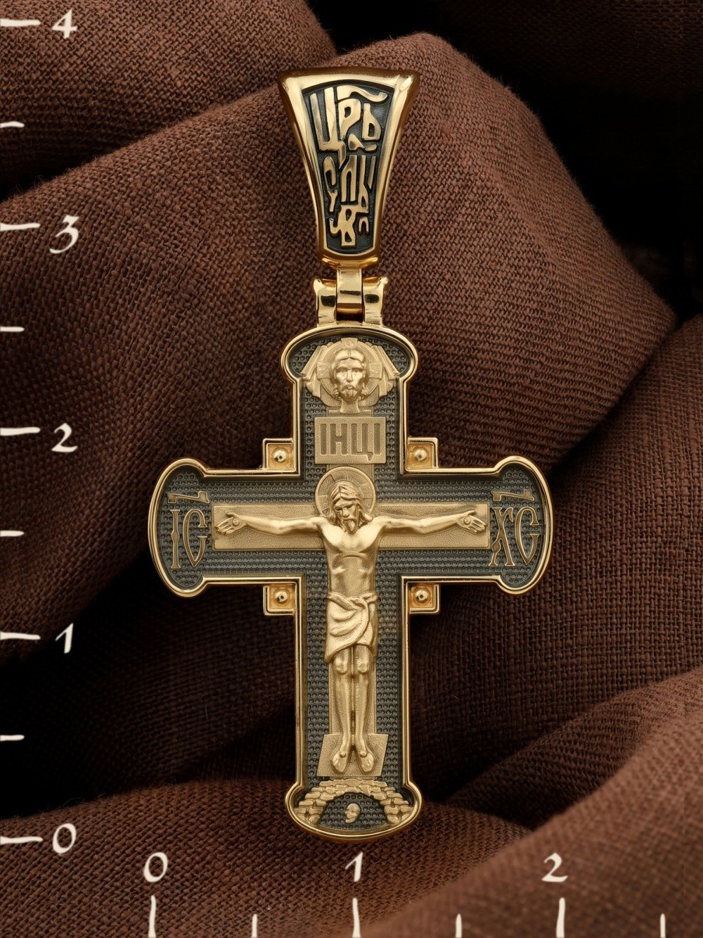 Крест из лимонного золота