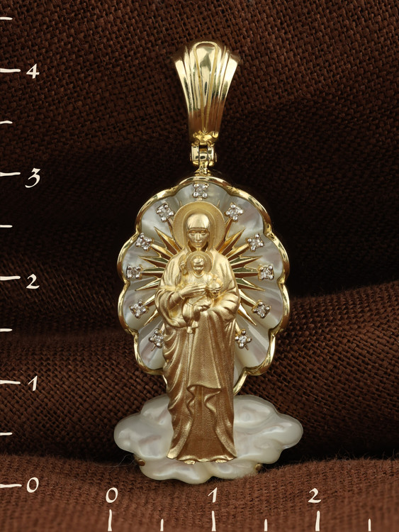 Образок из лимонного золота c бриллиантами и перламутром