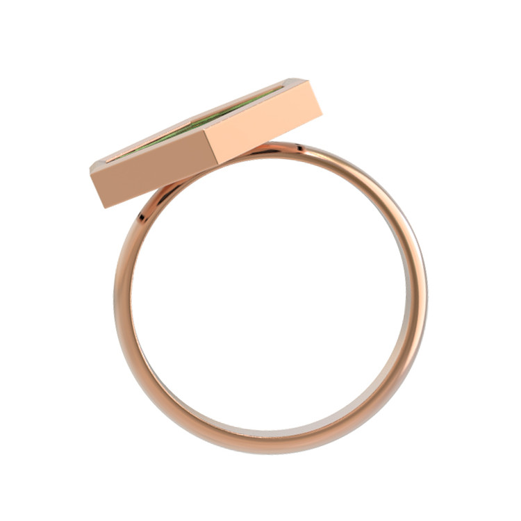 Кольцо из золота c малахитом