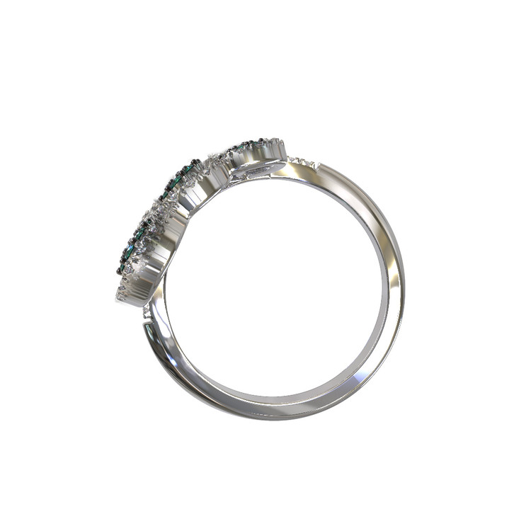 Кольцо из белого золота c бриллиантами, сапфиром и изумрудом