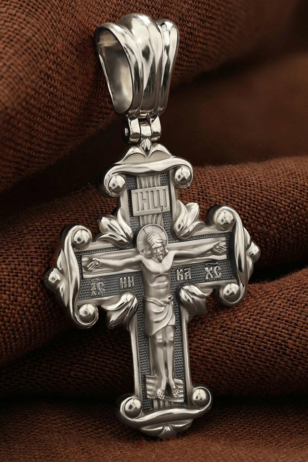 Крест из белого золота