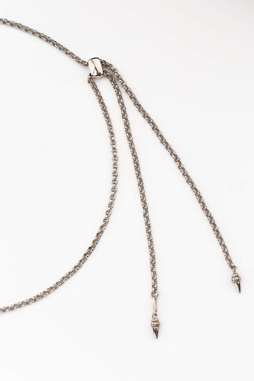 Колье из белого золота c эмаль