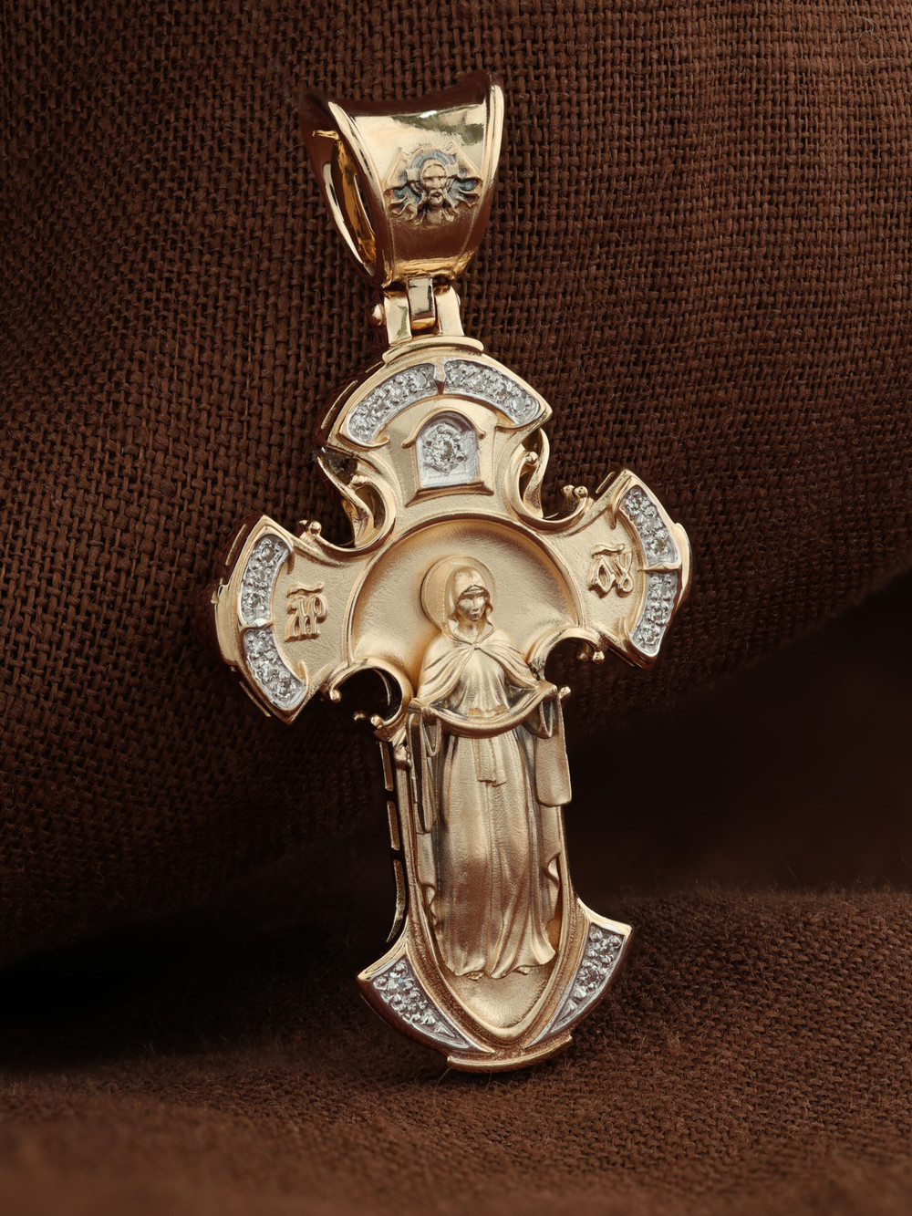 Крест из золота c бриллиантами