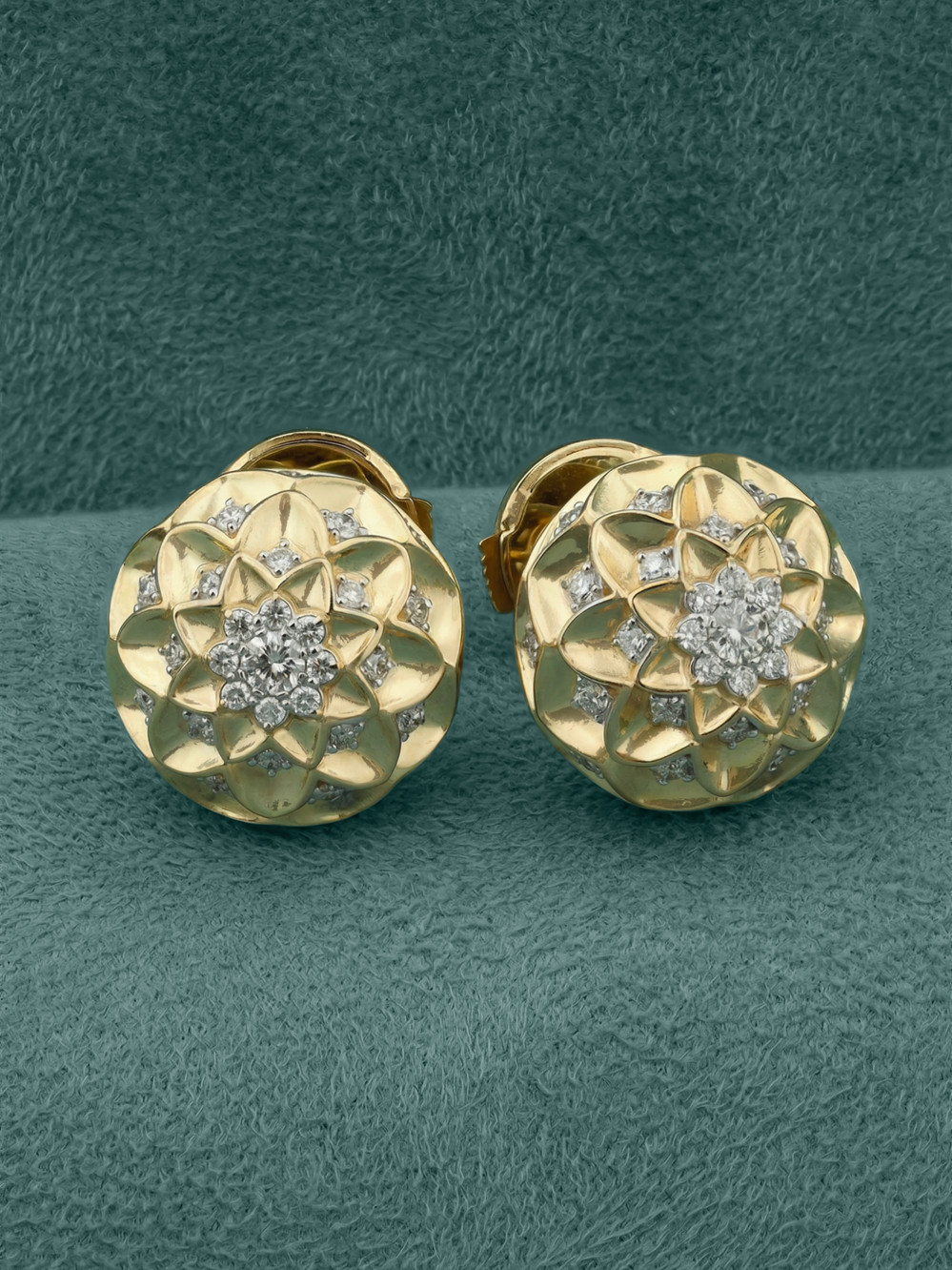 Серьги из лимонного золота c бриллиантами