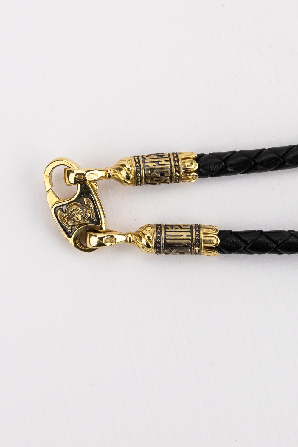 Шнурок кожаный из лимонного золота c кожаным шнурком