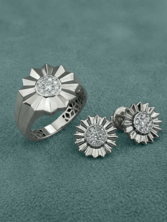 Кольцо из белого золота c бриллиантами