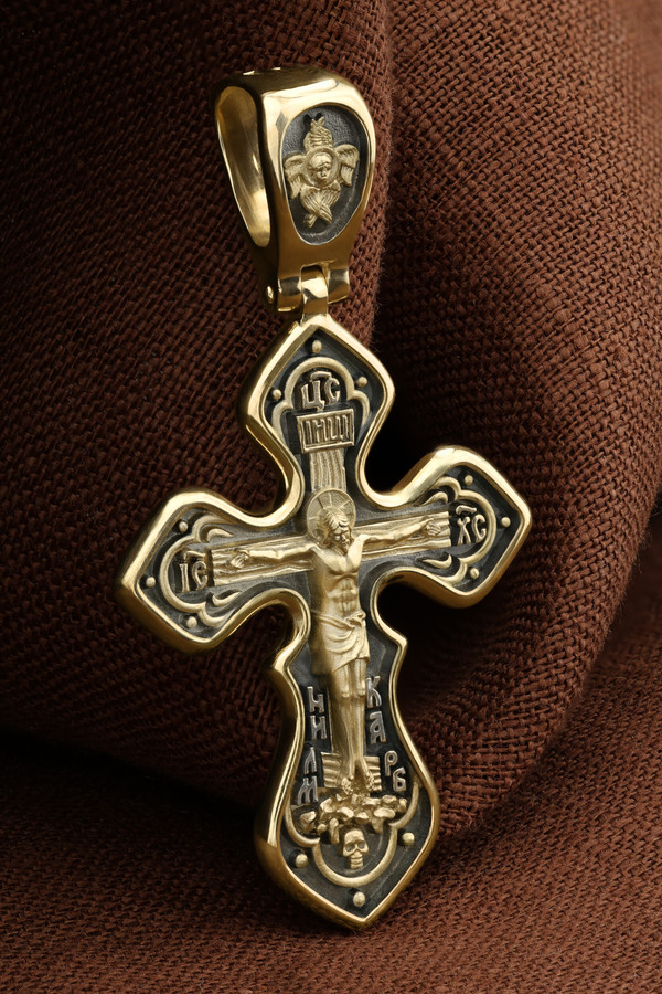 Крест из лимонного золота