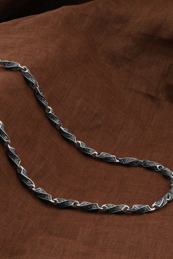 Цепь из белого золота