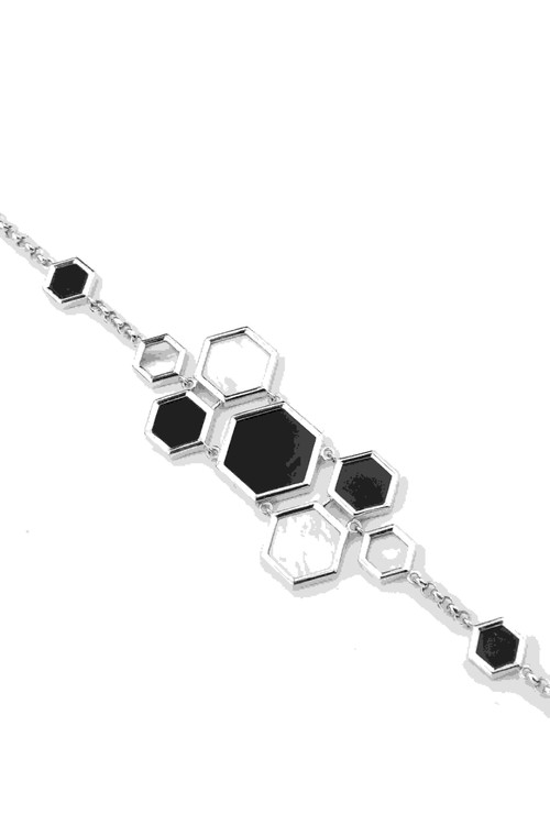 Браслет из белого золота c ониксом и перламутром