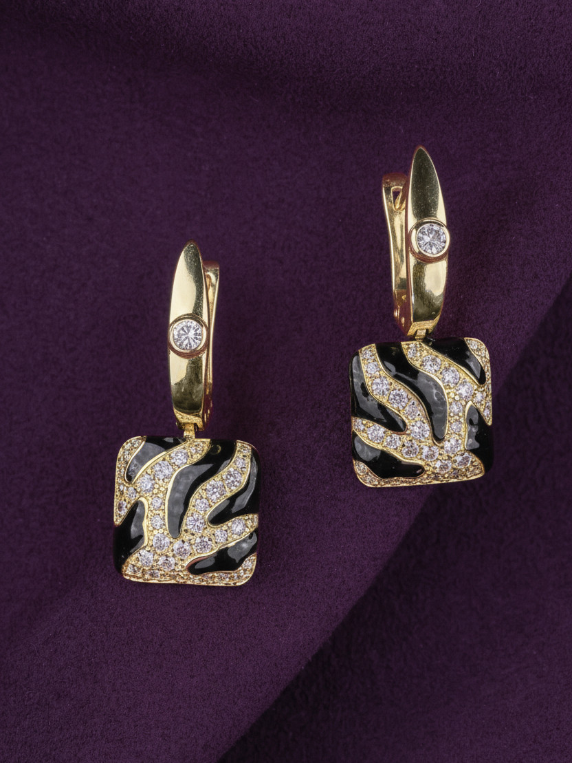 Серьги из лимонного золота c эмаль и бриллиантами